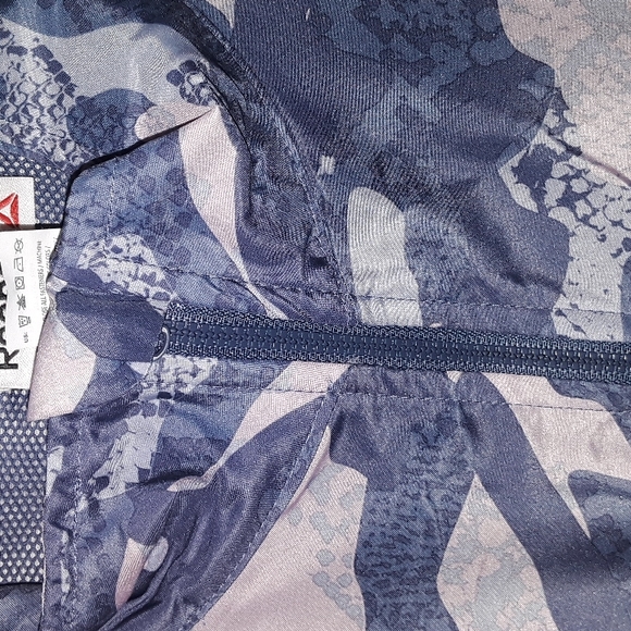 🎉Reebok jacket xl - Picture 2 of 10